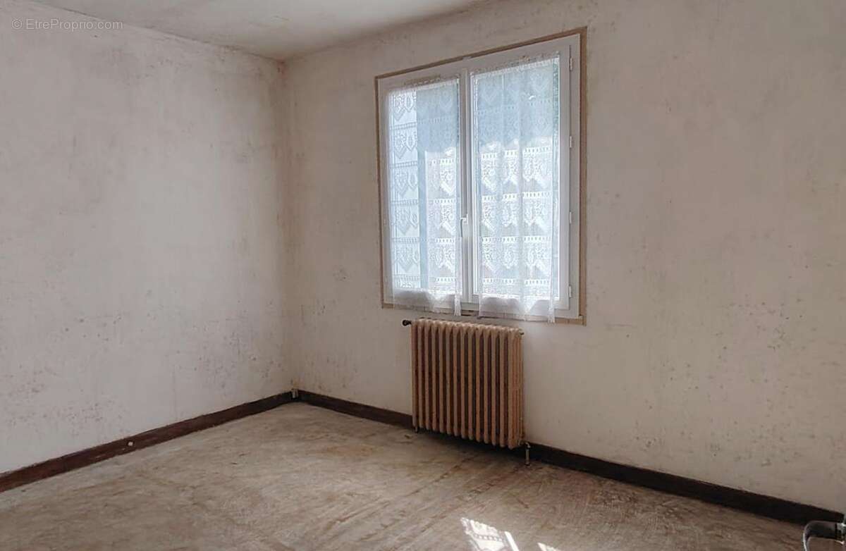 114 m2 habitables sur sous-sol complet, 4 à 5 chambres, terr - photo 3