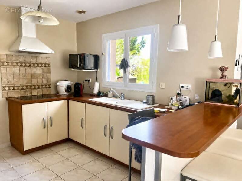Maison plain-pied avec local indépendant de 106 m² sur superbe parc de 10 000 m² – Birac-sur-Trec (47) - photo 10