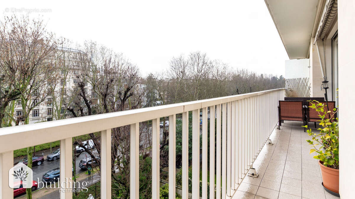 Appartement à NEUILLY-SUR-SEINE