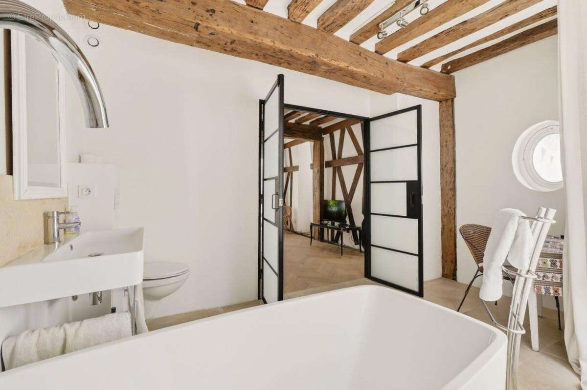 Maison à PARIS-5E