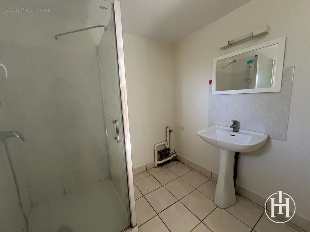 Maison à SAINT-PIERRE-LES-ETIEUX