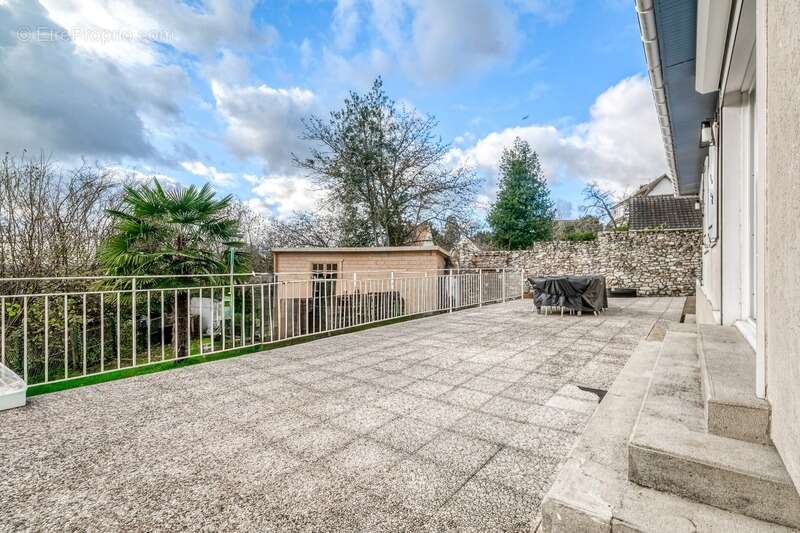 Maison à MONTGE-EN-GOELE