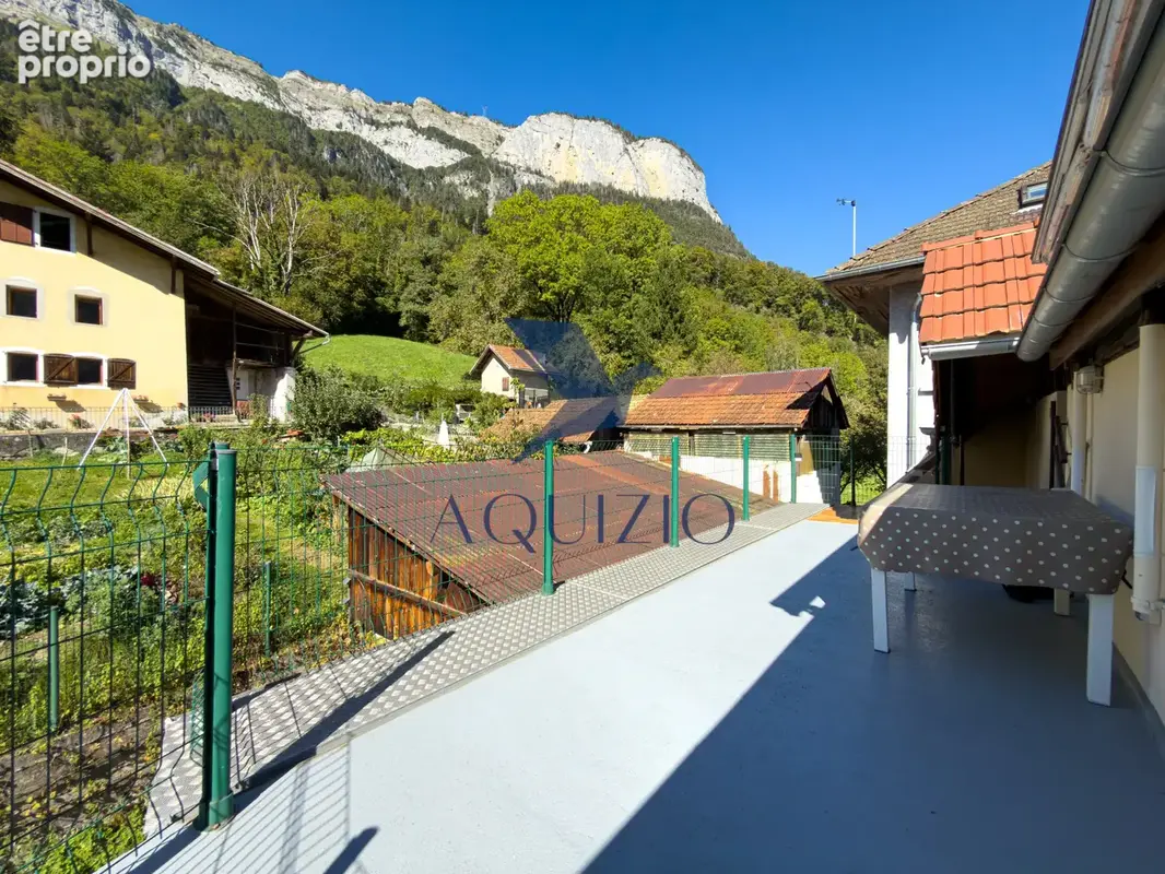 Grande maison composée de 2 appartements + potentiel 3eme logement - photo 17