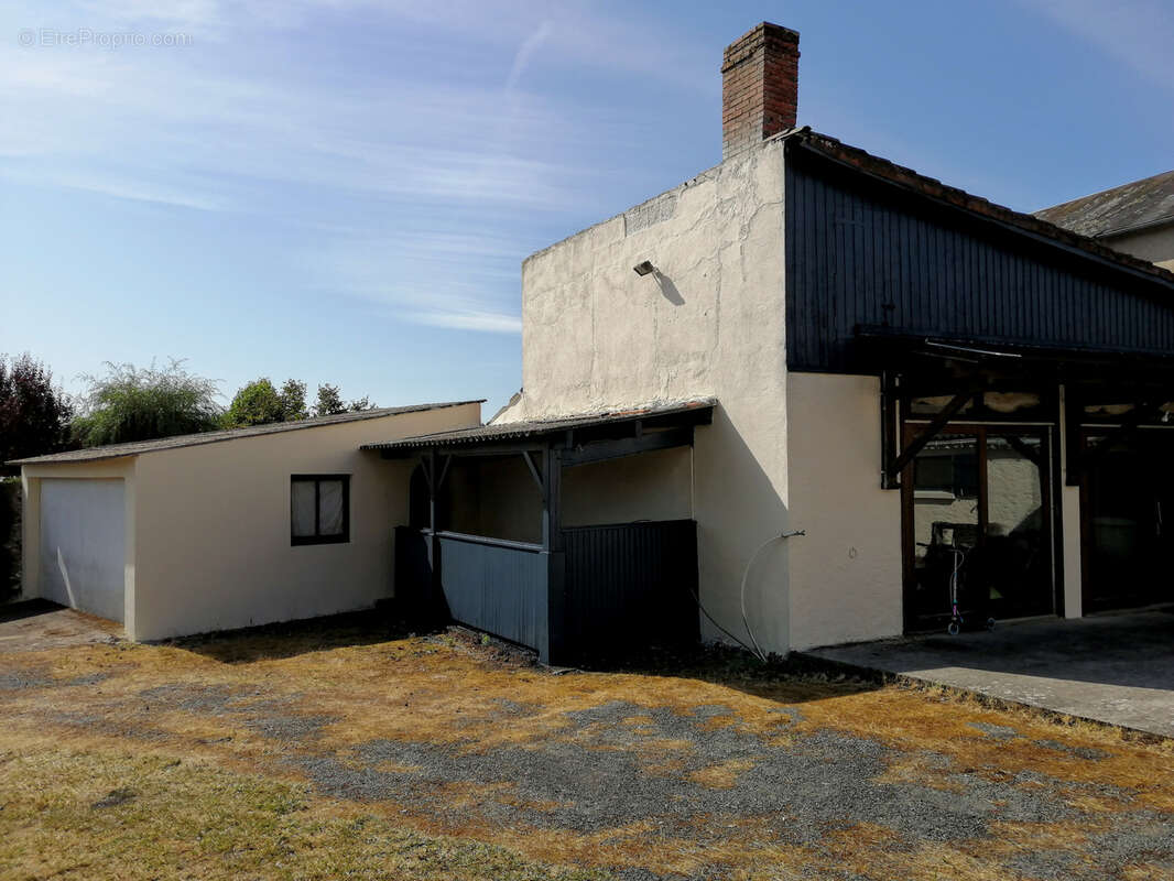 Maison à SAINT-MESMIN