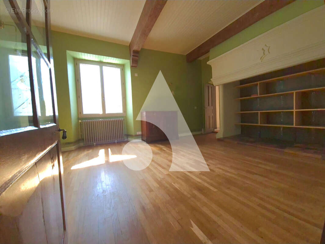 Maison Traditionnelle de caractère, 214m², 8 pièces, 5 chambres. - photo 7