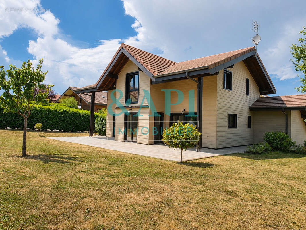 Maison à ALLINGES