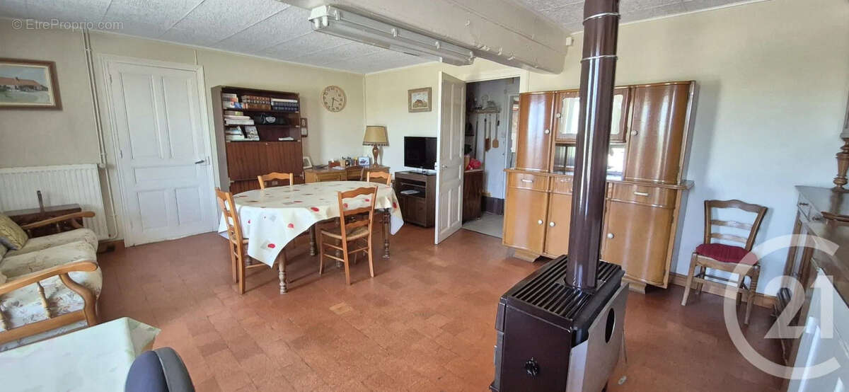 Maison à BRANGES