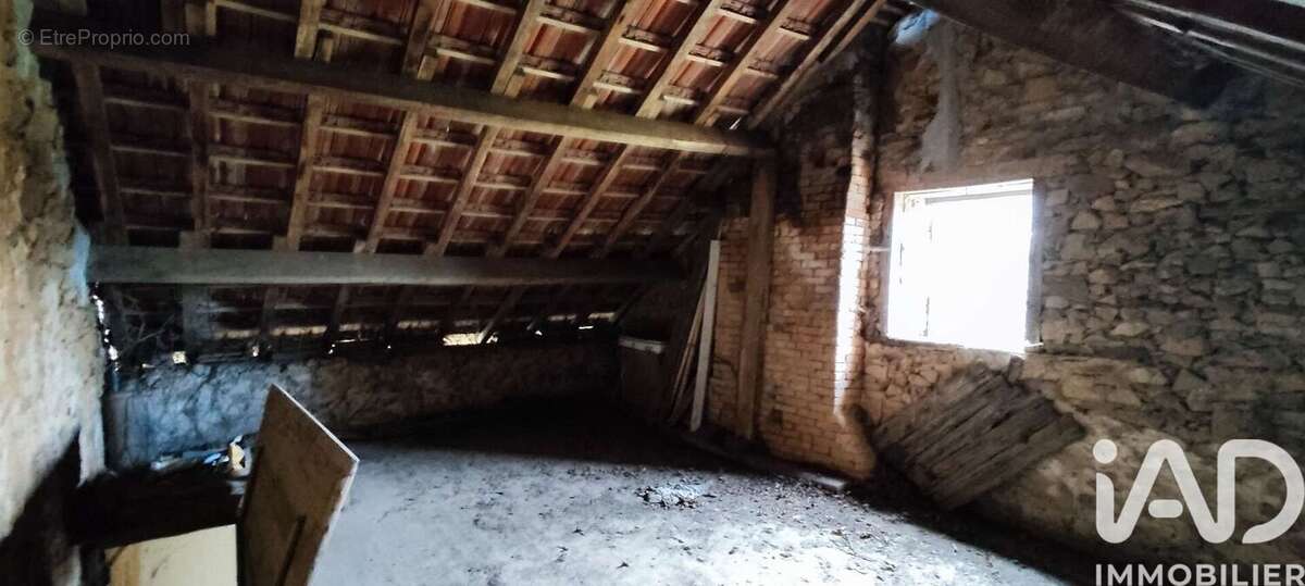 Photo 8 - Maison à NAVES