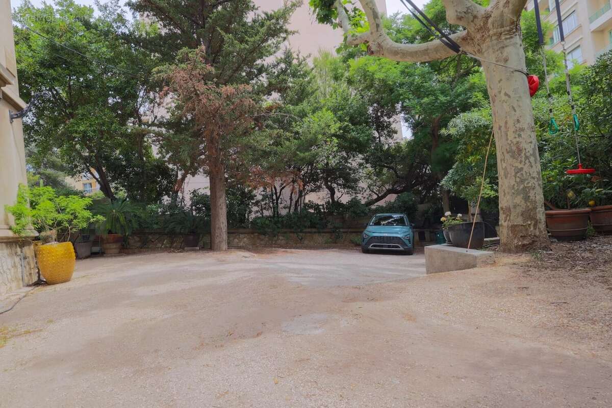 Appartement à MARSEILLE-8E