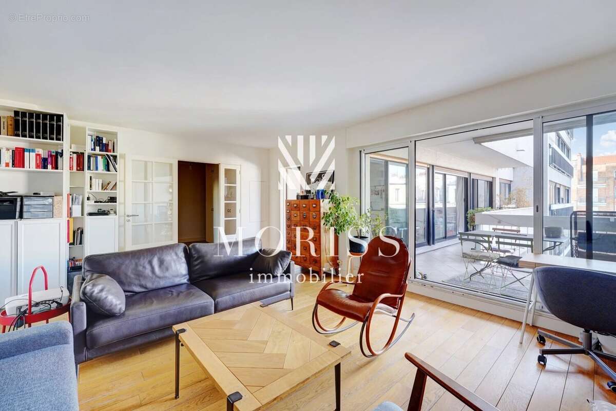 Appartement à PARIS-11E