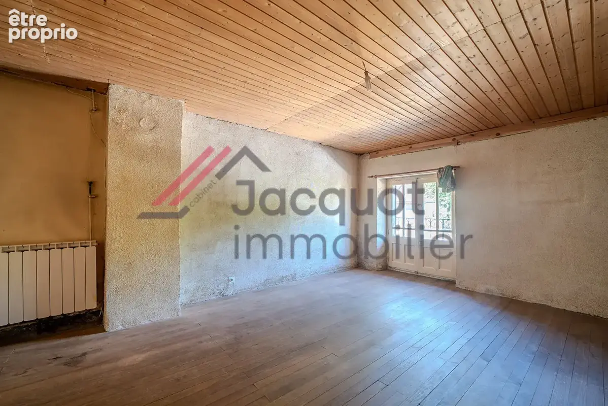 Maison 4 pièces 96 m² à vendre à Saint-Laurent-La-Roche (39570) - photo 9