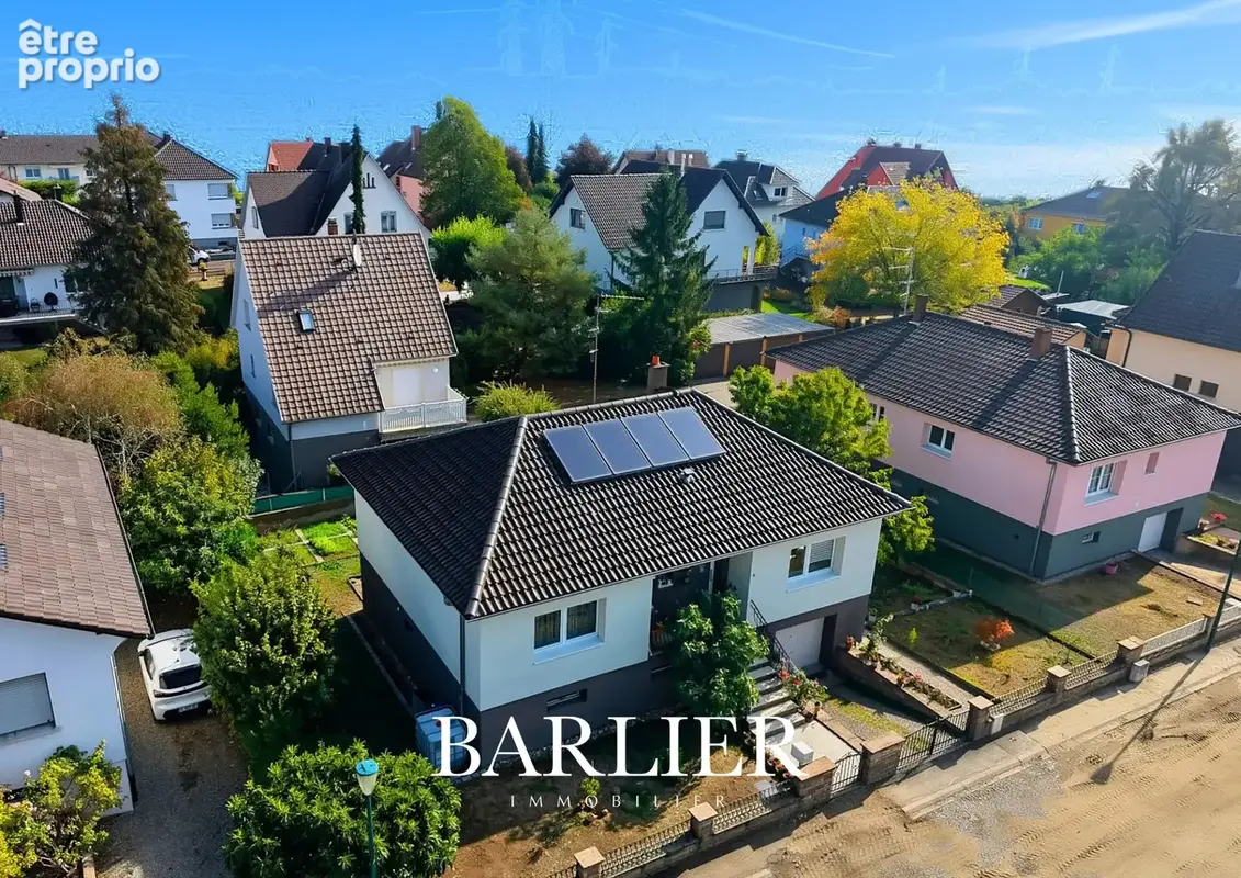 Geispolsheim - Maison rénovée sur une parcelle de 4,81 ares avec garage - photo 1