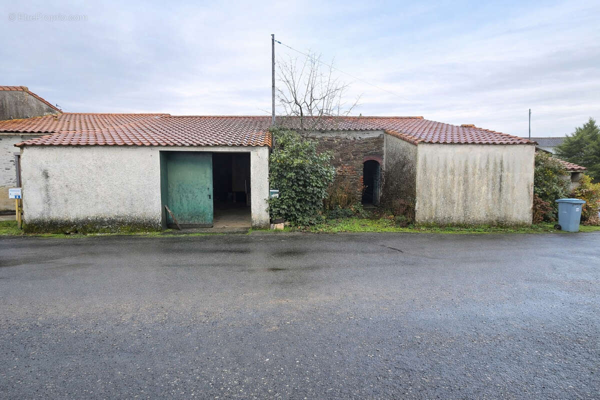 Maison à LA REGRIPPIERE