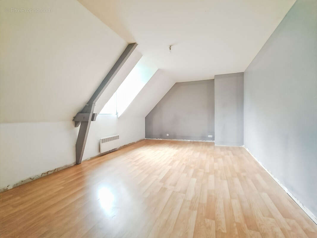 Maison à LA CHAPELLE-AUX-FILTZMEENS