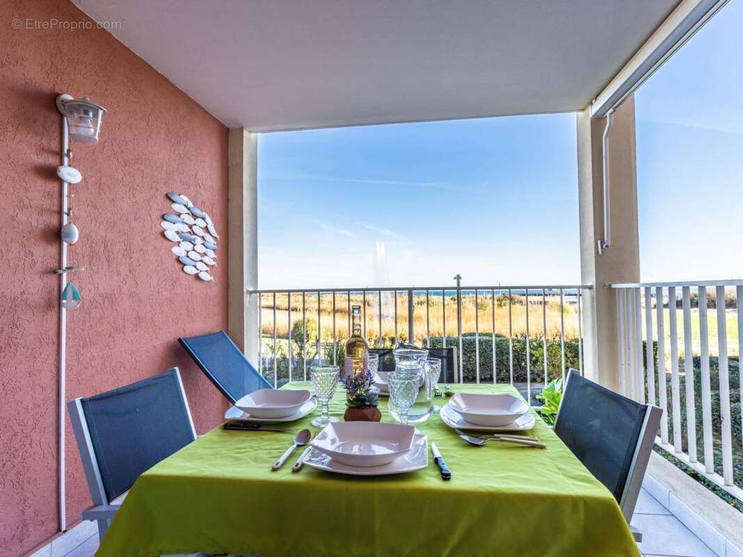 Le cap d'agde - t2 vue mer avec parking,cellier ascenseur, piscine - photo 2