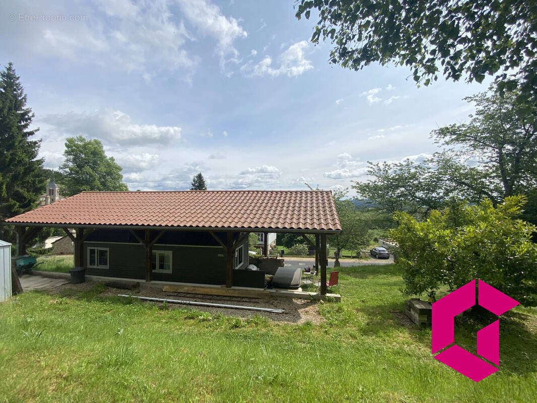 Terrain à CRAPONNE-SUR-ARZON