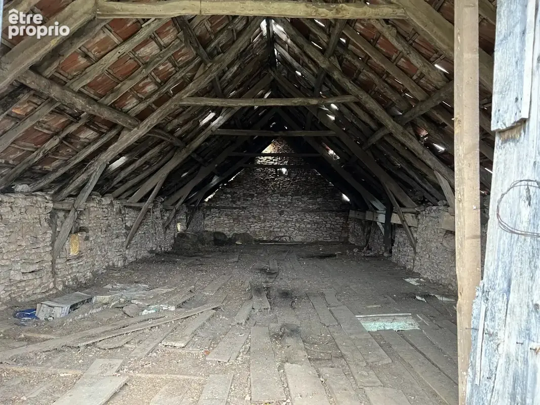 Causses du Quercy: Charmante maison de 4 chambres avec dépendances, 4,5ha de terrain et une belle vue! - photo 12