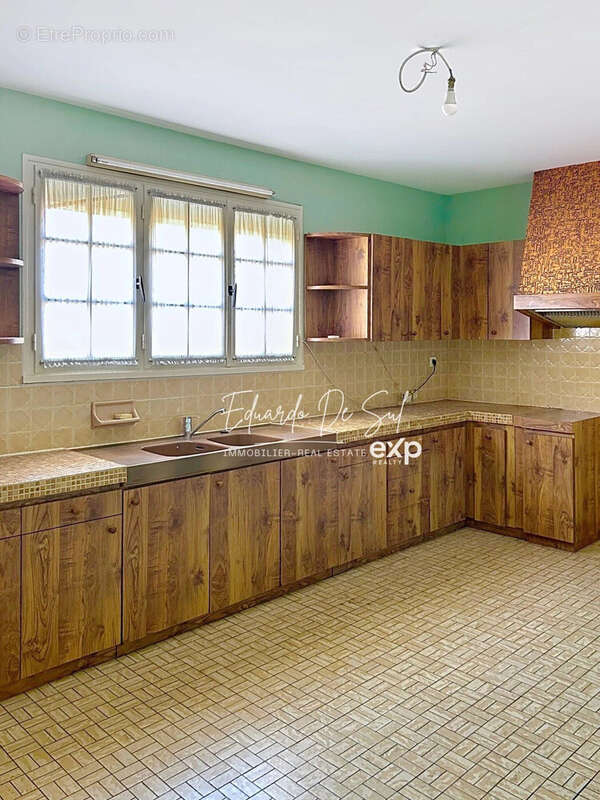 Maison à BLANQUEFORT