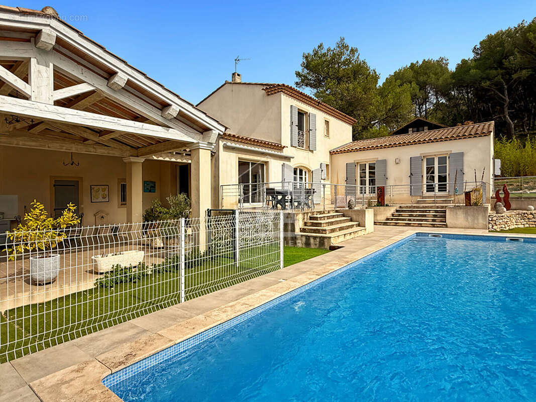 Maison à CABRIES