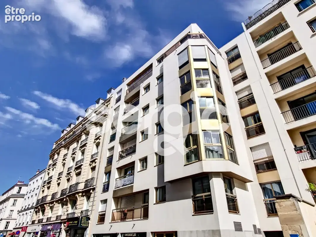 PARIS 15ème,  RUE DU THÉÂTRE, T2 de 48m² avec balcon et cave - photo 9