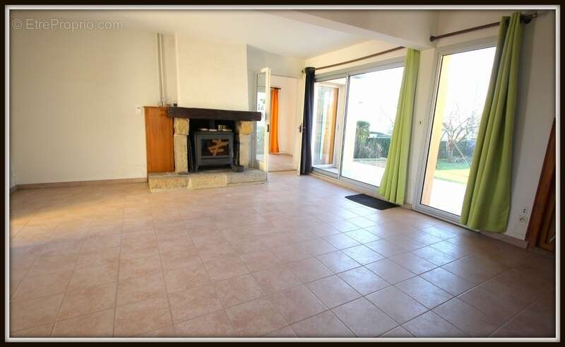 Maison à SAINT-PAIR-SUR-MER