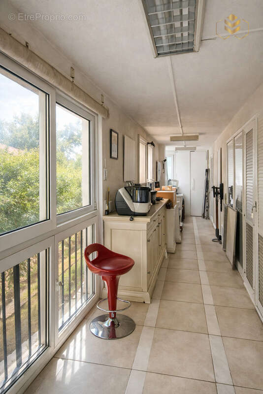 Appartement 3 pièces - pleine vue mer - terrasse et parking - photo 10