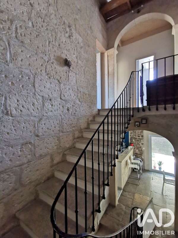 Maison 195 m² à Lunel  - photo 9
