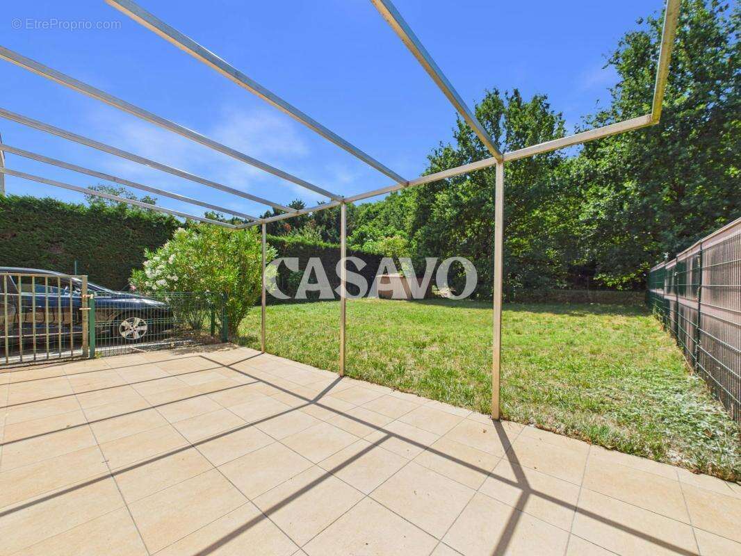 Vente Maison 4 pièces de 87m² - 69800 Saint-Priest - photo 14