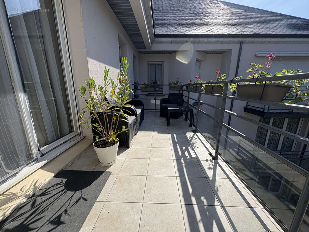 Ingré   Appartement T3 avec balcon et ascenseur - photo 11