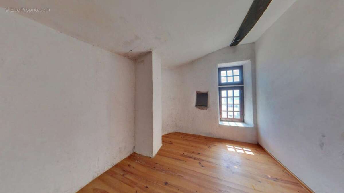 Maison à ROCHEBAUDIN