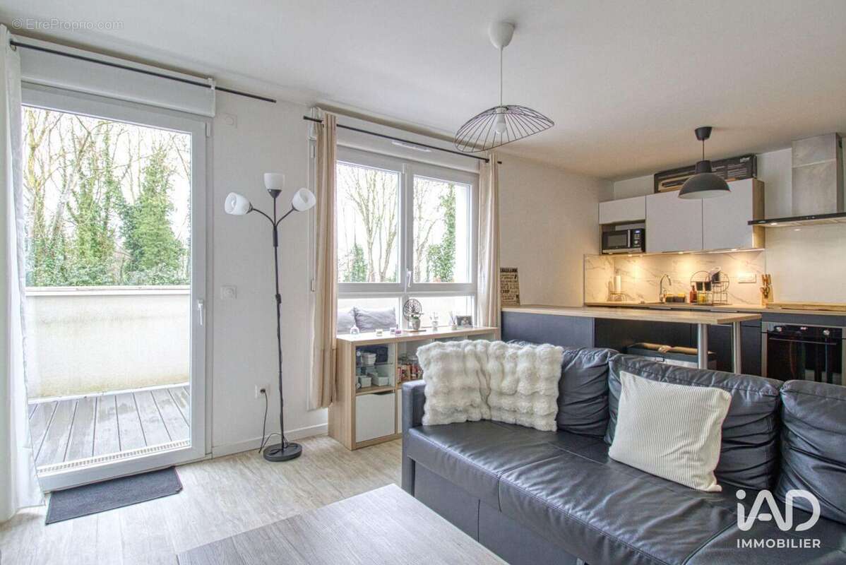 Photo 2 - Appartement à SAINT-THIBAULT-DES-VIGNES