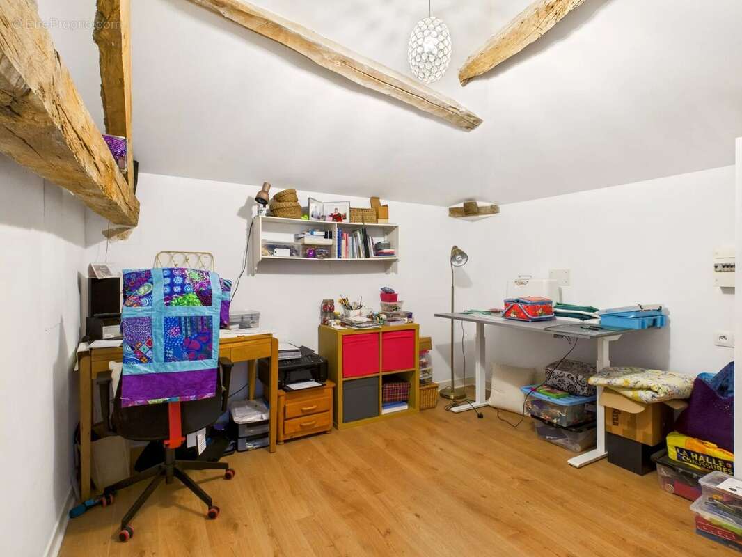 Superbe Maison de Campagne avec Seconde Maison et Granges - photo 10