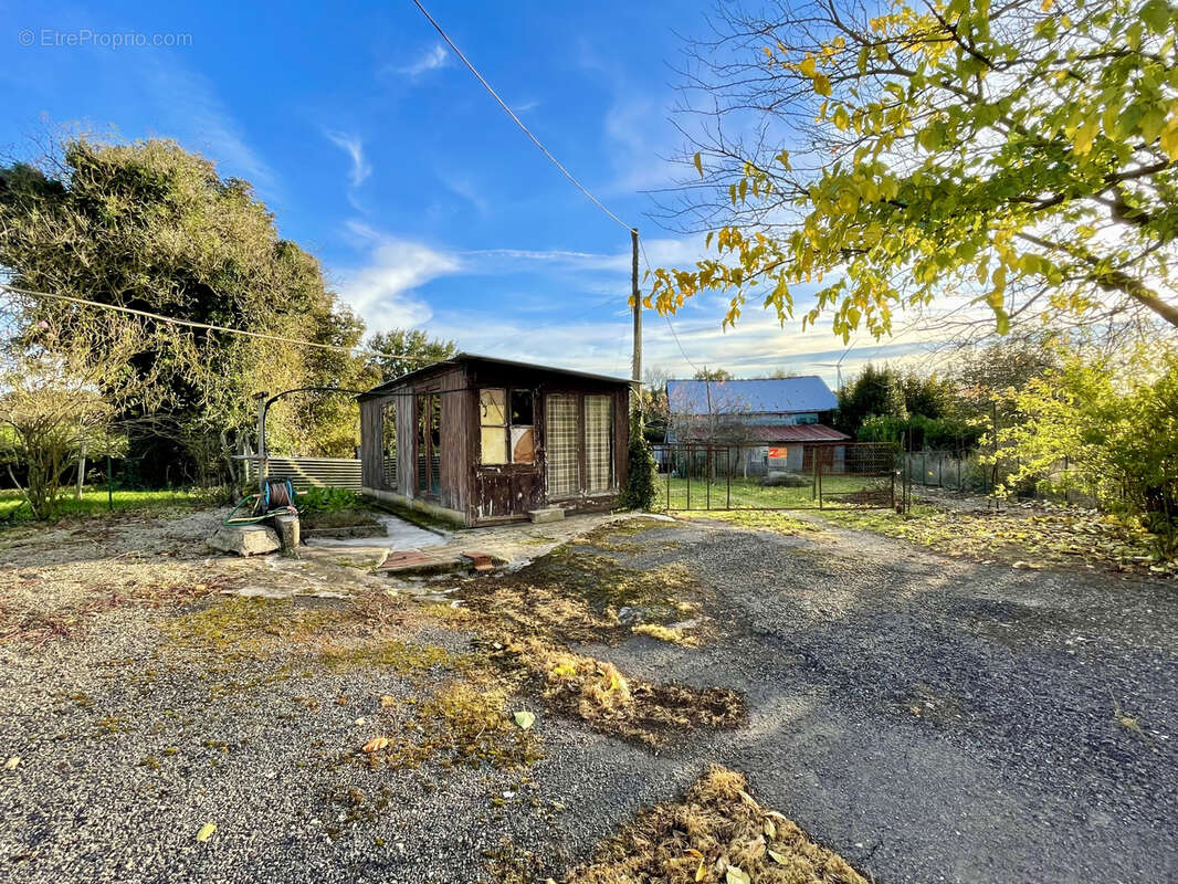 Maison à LA CHAPELLE-BATON