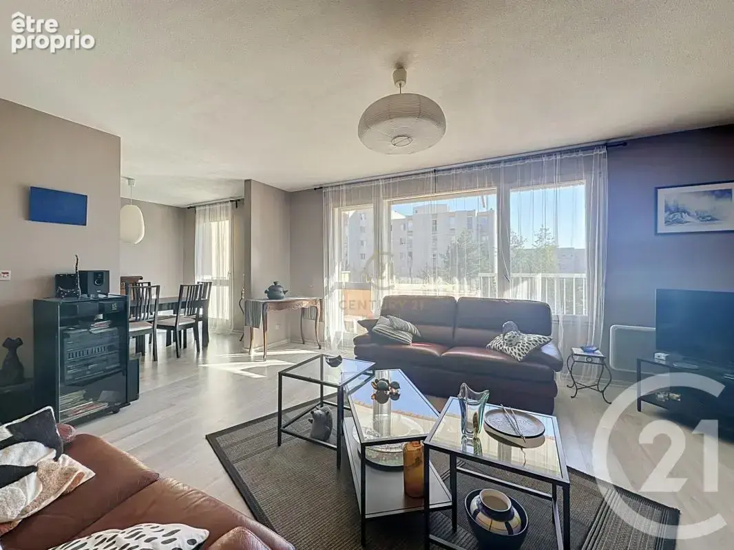 Photo Appartement à Lyon-8e au prix de 330 000€