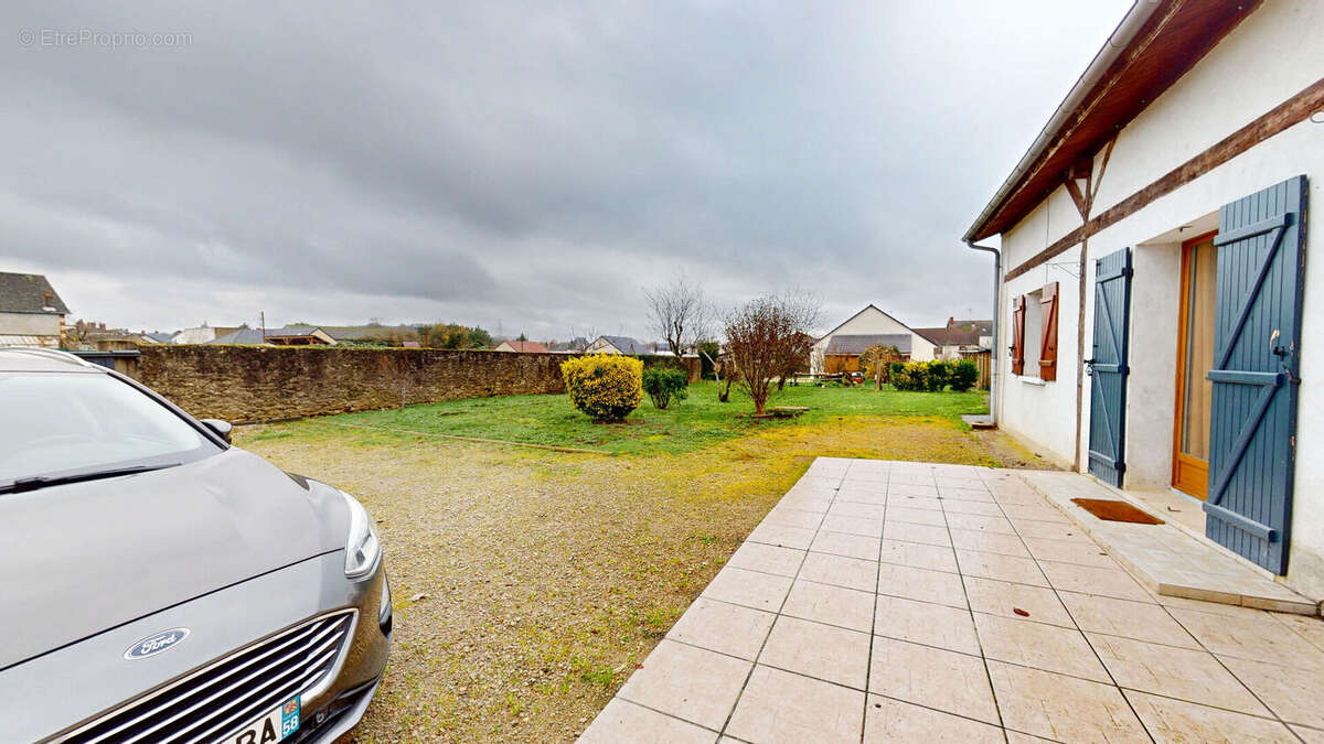 Maison à FOURCHAMBAULT