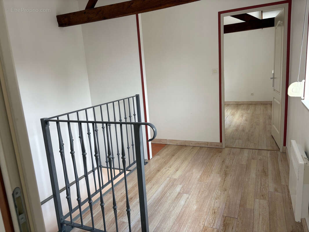 Appartement à AVESNES-LE-COMTE