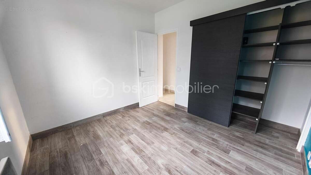 Maison à VARENNES-VAUZELLES