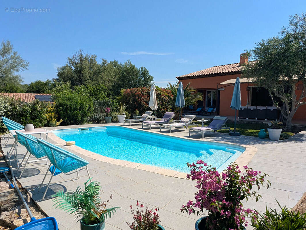 SALERNES, villa de plain-pied, 180 m², garage, piscine, au calme. - photo 17