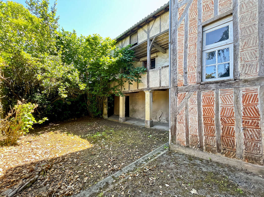 Maison de ville spacieuse à vendre à Saint Sever - Réf 15906 - photo 9