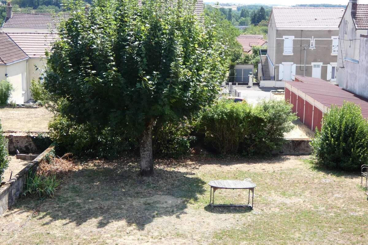 Le creusot - quartier croix menee - appartement en duplex - photo 2