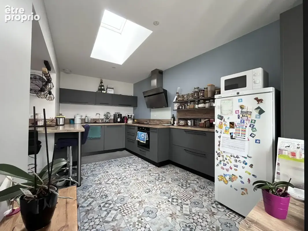 Maison - 120 m2 - 5 pièces - photo 3