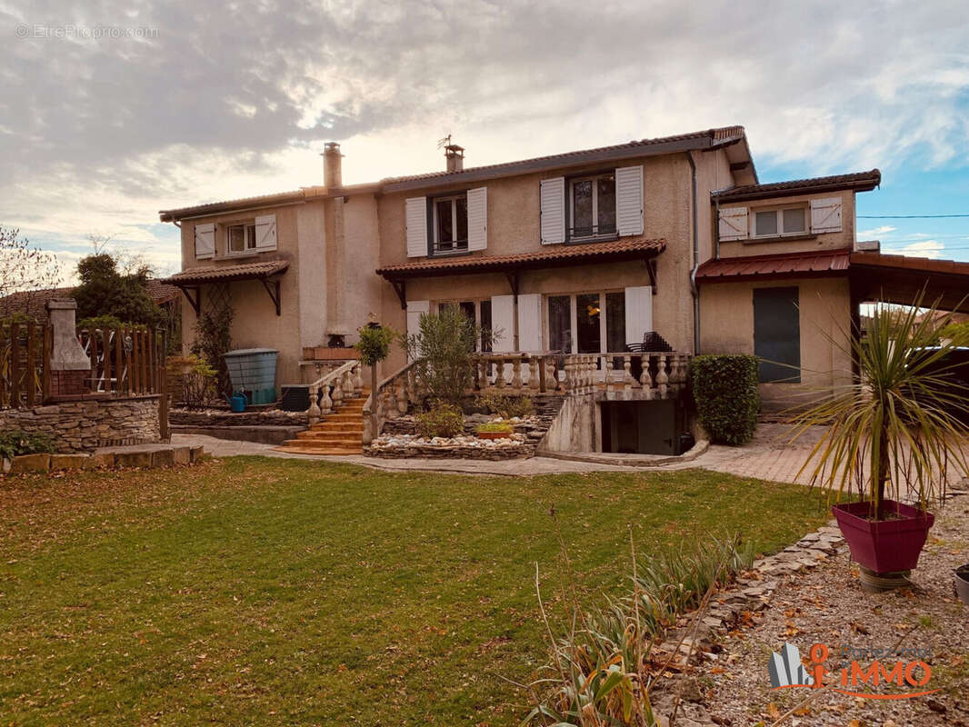 Maison à VILLEMOIRIEU
