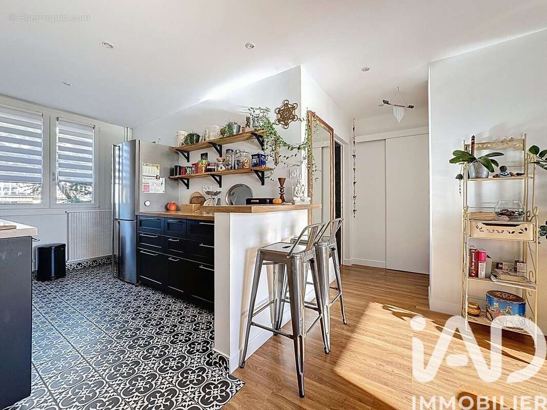 Photo 4 - Appartement à ROMANS-SUR-ISERE