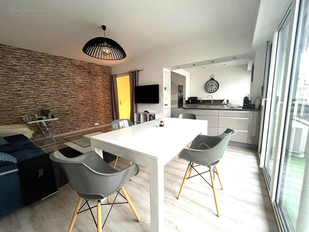 Appartement à HYERES