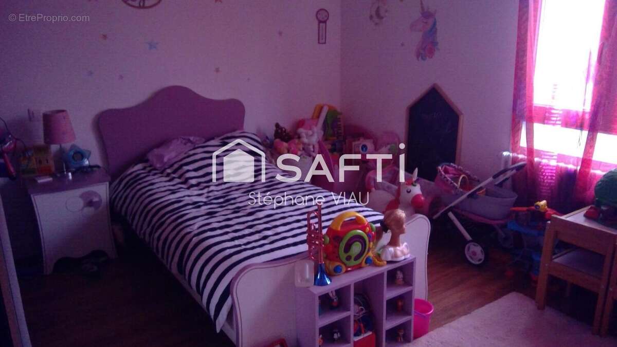 Photo 9 - Maison à NUEIL-LES-AUBIERS