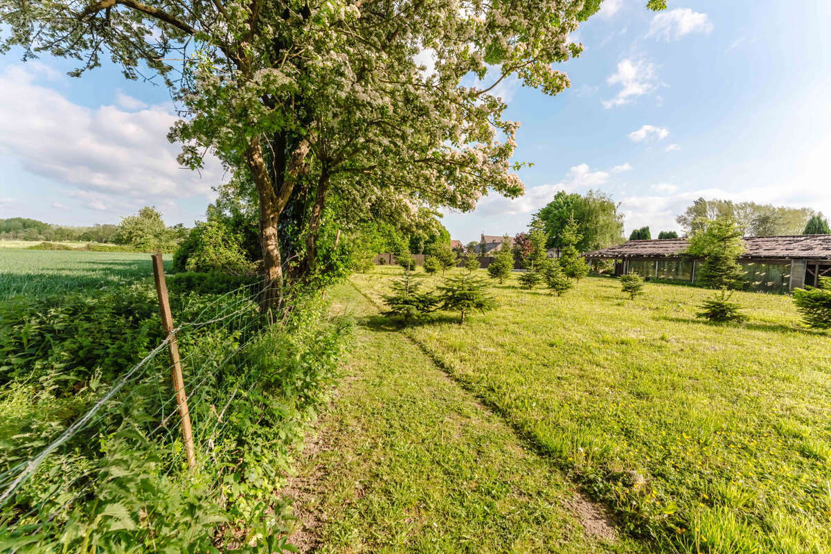 Maison à CAMPHIN-EN-CAREMBAULT