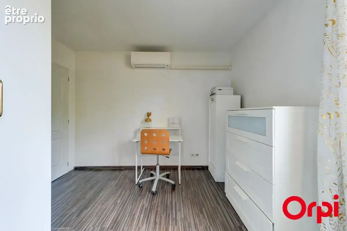 Maison récente de 105 m² avec quatre chambres sur un terrain de 317 m² à Vaulx-en-Velin - photo 14