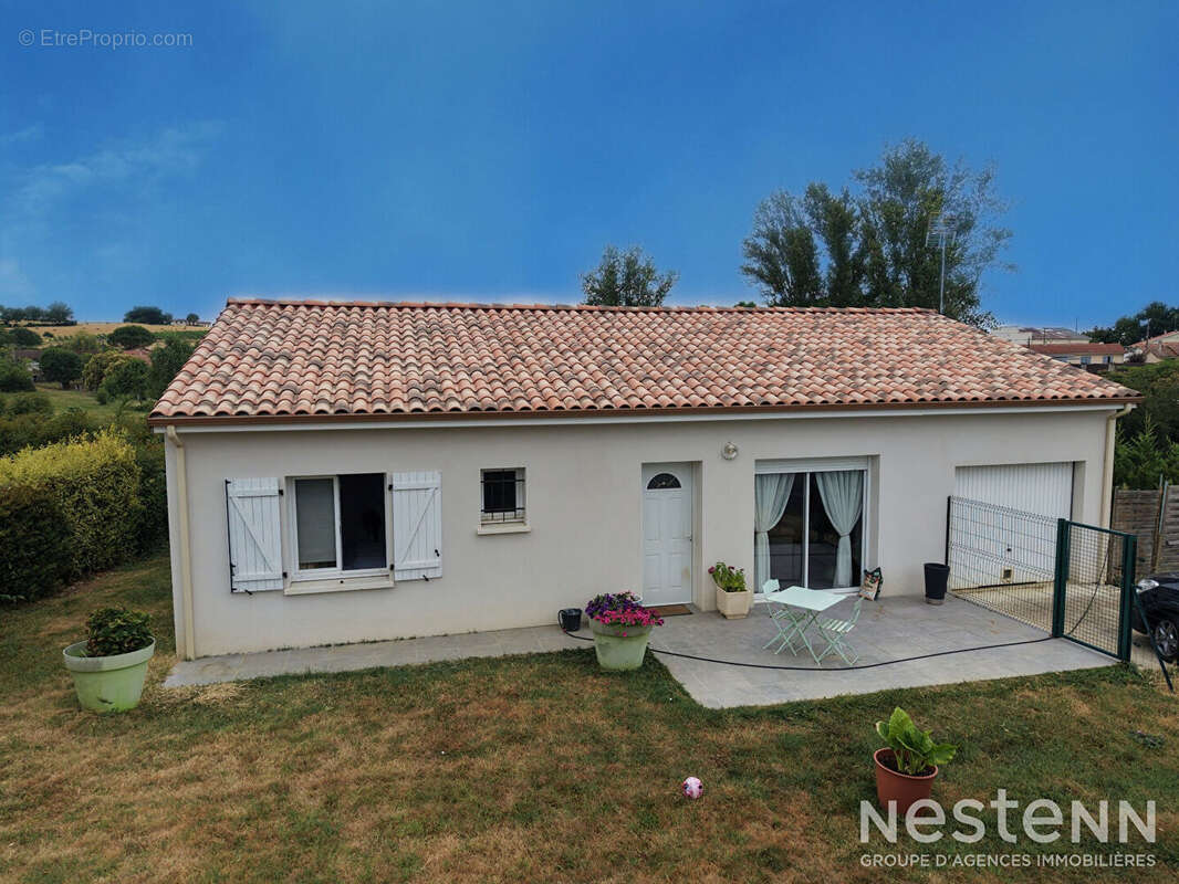 A Vendre Maison contemporaine de plain-pied avec trois chambres, garage et jardin à Condom - photo 15