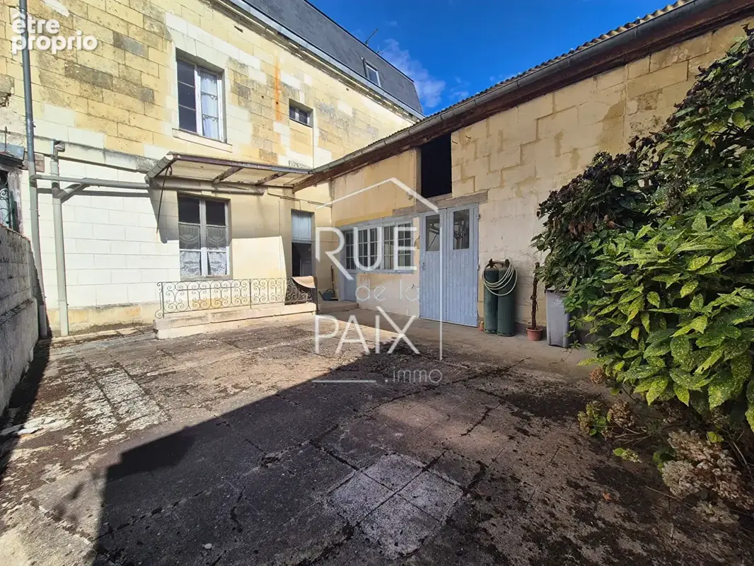 Maison Loudun 6 pièce(s) 234 m2 - photo 2