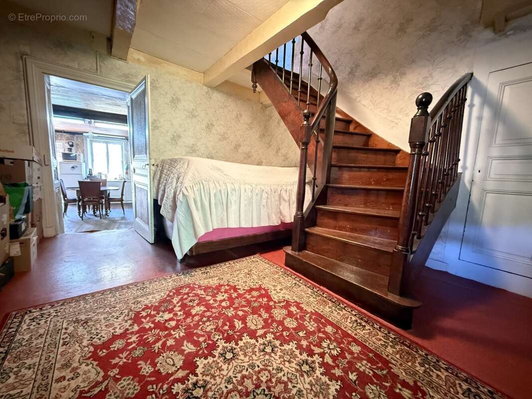 Maison à BOYEUX-SAINT-JEROME